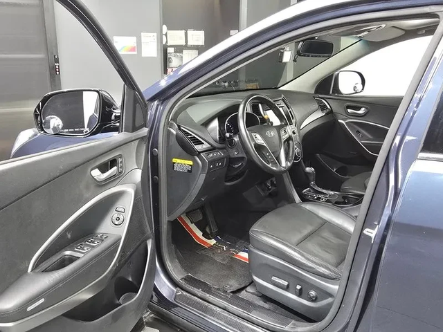 Hyundai Santa fe 2.0 4Wd Exclusive Special - автомобили, коли, обяви за нови и употребявани 9