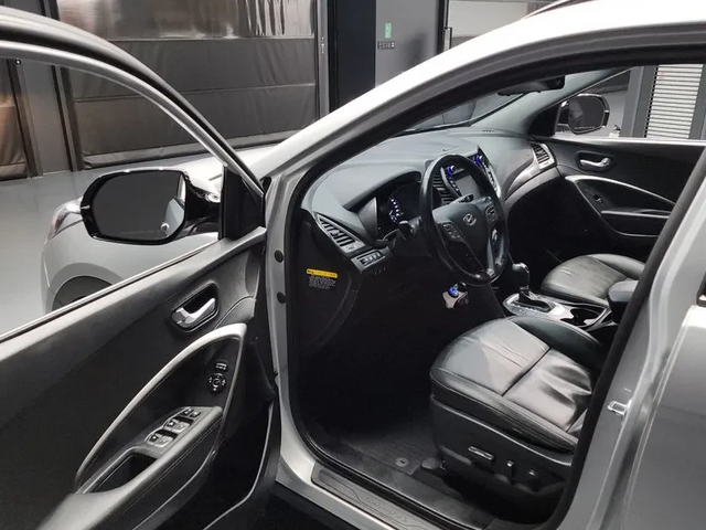 Hyundai Santa fe Diesel 2.0 4Wd Premium - автомобили, коли, обяви за нови и употребявани 9