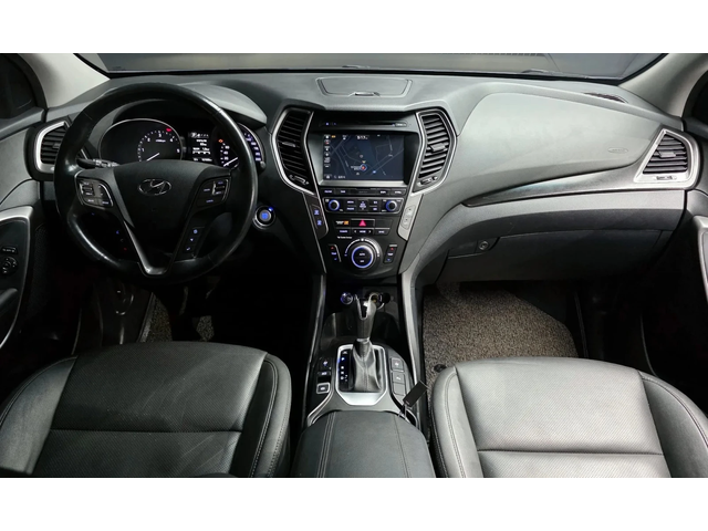 Hyundai Santa fe Diesel 2.0 2Wd - автомобили, коли, обяви за нови и употребявани 5