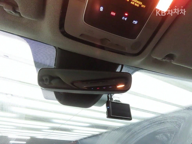 Hyundai Santa fe 2.5T 2WD - автомобили, коли, обяви за нови и употребявани 12