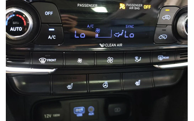 Hyundai Santa fe 2.0T Dark Chrome Accent* АвтоКредит* (Цена до БГ) - автомобили, коли, обяви за нови и употребявани 9