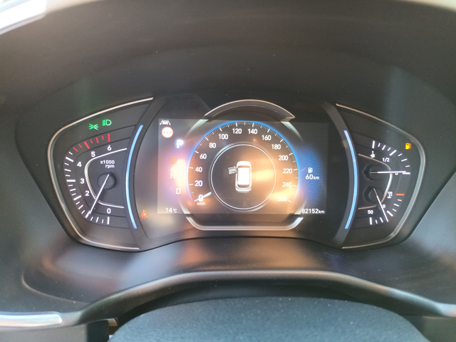 Hyundai Santa Fe - 4х4/2.2CRDi/200к.с. - автомобили, коли, обяви за нови и употребявани 13