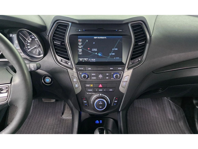 Hyundai Santa fe Diesel 2.0 2WD Premium * НАЙ-ДОБРА ЦЕНА В БЪЛГАРИЯ - автомобили, коли, обяви за нови и употребявани 14