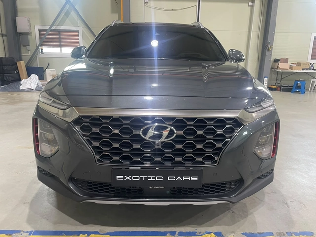 Hyundai Santa fe 2.2D ! 4WD ! Prestige ! - автомобили, коли, обяви за нови и употребявани 1