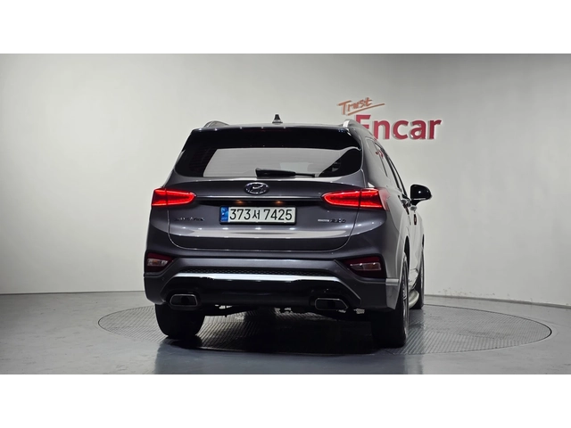 Hyundai Santa fe 2.2 CRDi 4WD Inspiration - автомобили, коли, обяви за нови и употребявани 3