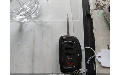 Hyundai Sonata 2.4L I-4 DI, DOHC, VVT, 185HP Front Wheel Drive - автомобили, коли, обяви за нови и употребявани 10