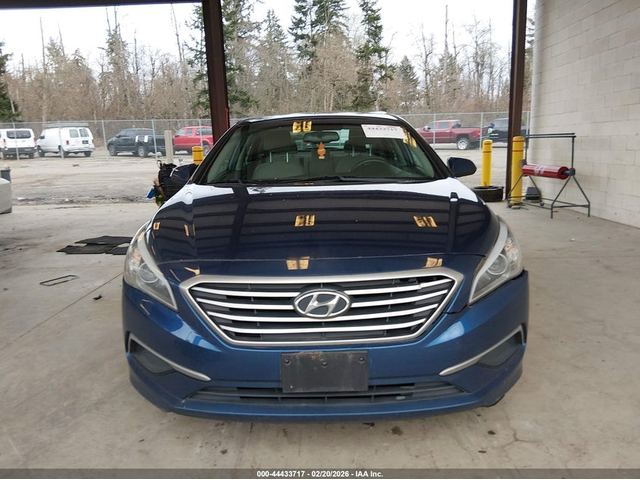 Hyundai Sonata 2.4L I-4 DI, DOHC, VVT, 185HP Front Wheel Drive - автомобили, коли, обяви за нови и употребявани 11