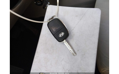 Hyundai Sonata 2.4L I-4 DI, DOHC, VVT, 185HP Front Wheel Drive - автомобили, коли, обяви за нови и употребявани 10