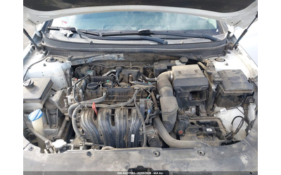 Hyundai Sonata 2.4L I-4 DI, DOHC, VVT, 185HP Front Wheel Drive - автомобили, коли, обяви за нови и употребявани 9