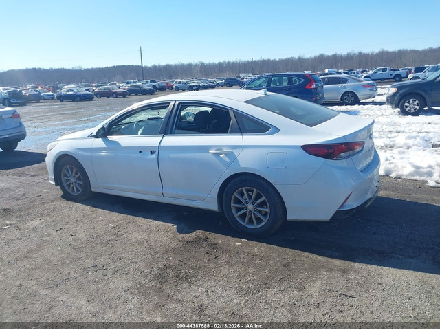 Hyundai Sonata 2.4L I-4 DI, DOHC, VVT, 185HP Front Wheel Drive - автомобили, коли, обяви за нови и употребявани 12