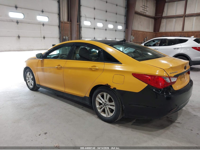 Hyundai Sonata 2.4L I-4 DI, DOHC, VVT, 190HP Front Wheel Drive - автомобили, коли, обяви за нови и употребявани 2
