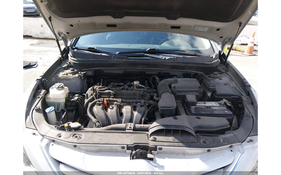 Hyundai Sonata 2.4L I-4 DI, DOHC, VVT, 190HP Front Wheel Drive - автомобили, коли, обяви за нови и употребявани 9