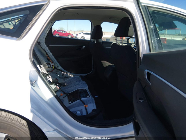 Hyundai Sonata 2.5L I-4 DI, DOHC, VVT, 191HP Front Wheel Drive - автомобили, коли, обяви за нови и употребявани 7