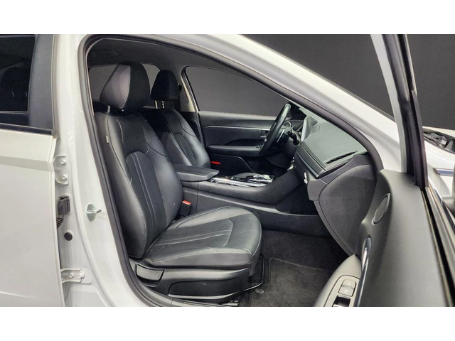 Hyundai Sonata - автомобили, коли, обяви за нови и употребявани 10