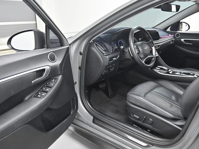 Hyundai Sonata - автомобили, коли, обяви за нови и употребявани 10