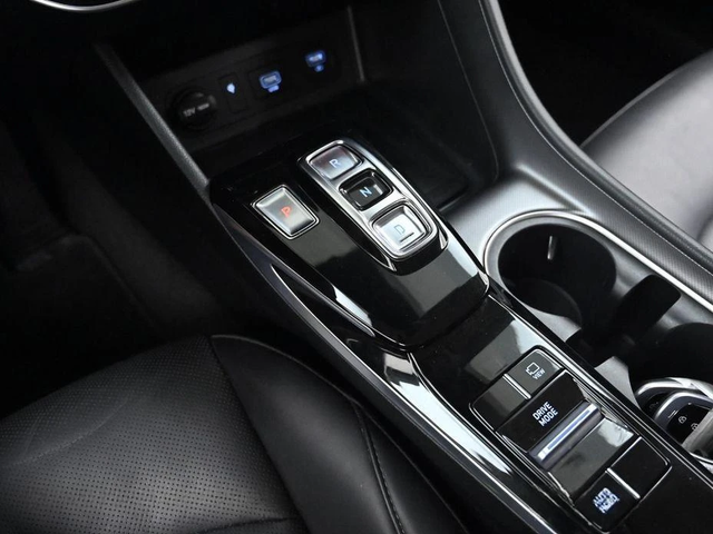 Hyundai Sonata - автомобили, коли, обяви за нови и употребявани 8