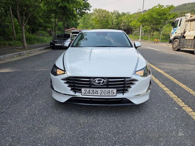 Hyundai Sonata - автомобили, коли, обяви за нови и употребявани 1