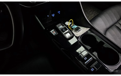 Hyundai Sonata - автомобили, коли, обяви за нови и употребявани 7