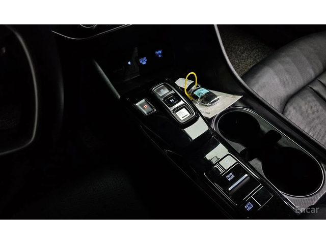 Hyundai Sonata - автомобили, коли, обяви за нови и употребявани 7