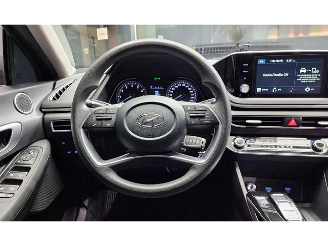 Hyundai Sonata - автомобили, коли, обяви за нови и употребявани 12