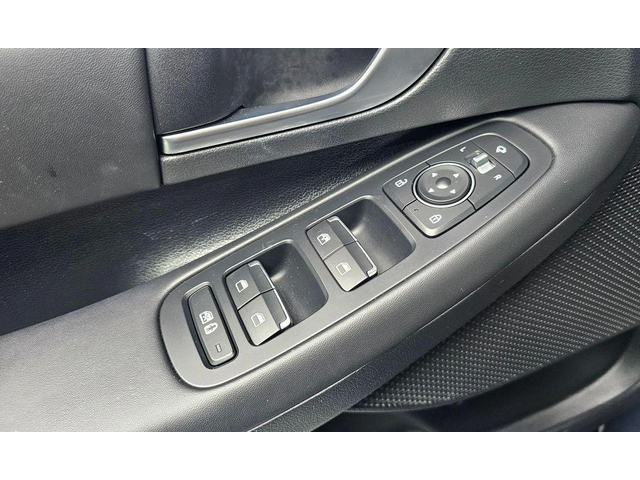 Hyundai Sonata - автомобили, коли, обяви за нови и употребявани 13