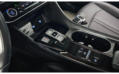 Hyundai Sonata - автомобили, коли, обяви за нови и употребявани 8