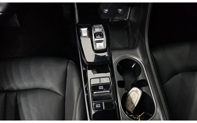 Hyundai Sonata - автомобили, коли, обяви за нови и употребявани 8