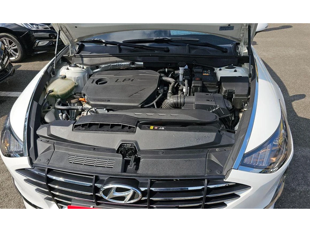 Hyundai Sonata - автомобили, коли, обяви за нови и употребявани 5