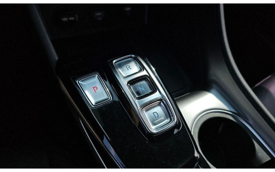 Hyundai Sonata - автомобили, коли, обяви за нови и употребявани 8