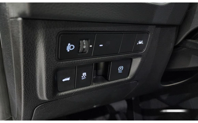 Hyundai Sonata - автомобили, коли, обяви за нови и употребявани 14