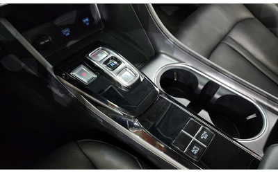 Hyundai Sonata - автомобили, коли, обяви за нови и употребявани 8