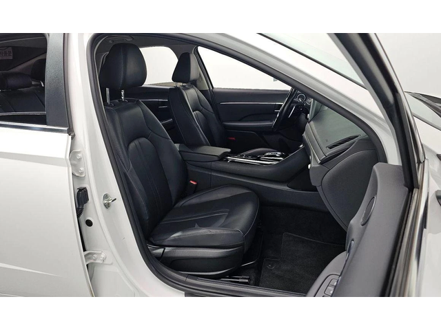 Hyundai Sonata - автомобили, коли, обяви за нови и употребявани 9