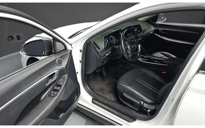 Hyundai Sonata - автомобили, коли, обяви за нови и употребявани 10