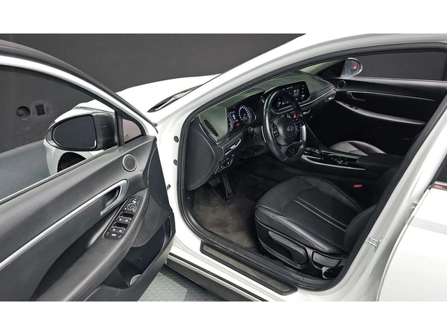 Hyundai Sonata - автомобили, коли, обяви за нови и употребявани 10