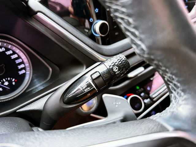 Hyundai Sonata - автомобили, коли, обяви за нови и употребявани 7