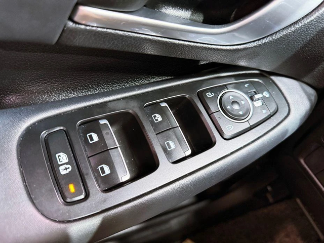 Hyundai Sonata - автомобили, коли, обяви за нови и употребявани 8