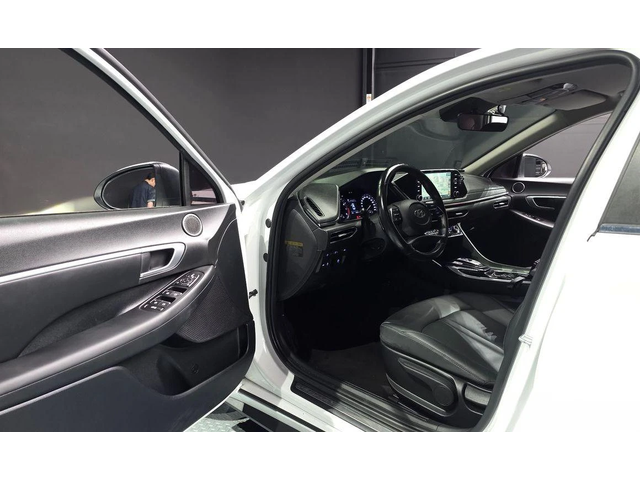 Hyundai Sonata - автомобили, коли, обяви за нови и употребявани 10