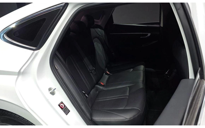 Hyundai Sonata - автомобили, коли, обяви за нови и употребявани 11