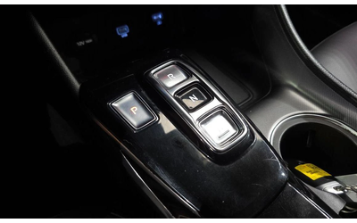 Hyundai Sonata - автомобили, коли, обяви за нови и употребявани 8