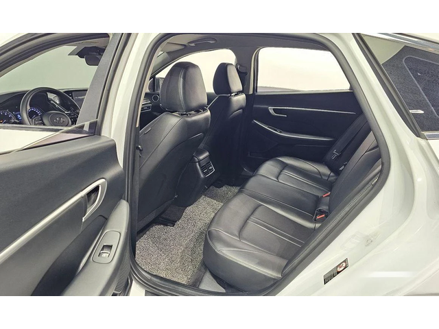 Hyundai Sonata - автомобили, коли, обяви за нови и употребявани 10