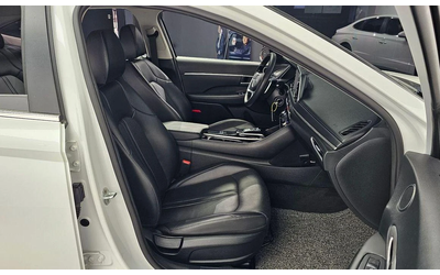 Hyundai Sonata - автомобили, коли, обяви за нови и употребявани 11