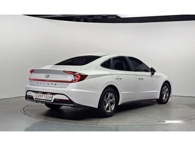 Hyundai Sonata - автомобили, коли, обяви за нови и употребявани 1