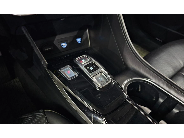 Hyundai Sonata - автомобили, коли, обяви за нови и употребявани 8