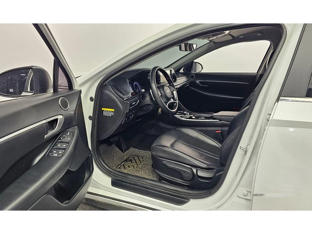 Hyundai Sonata - автомобили, коли, обяви за нови и употребявани 9