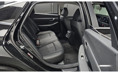 Hyundai Sonata - автомобили, коли, обяви за нови и употребявани 11