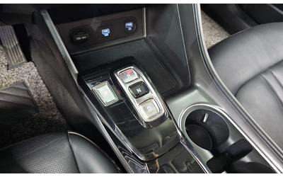 Hyundai Sonata - автомобили, коли, обяви за нови и употребявани 8