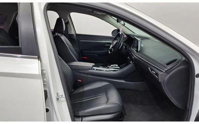 Hyundai Sonata - автомобили, коли, обяви за нови и употребявани 10