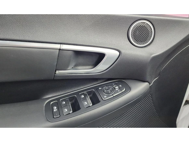 Hyundai Sonata - автомобили, коли, обяви за нови и употребявани 13