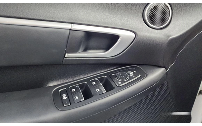 Hyundai Sonata - автомобили, коли, обяви за нови и употребявани 13