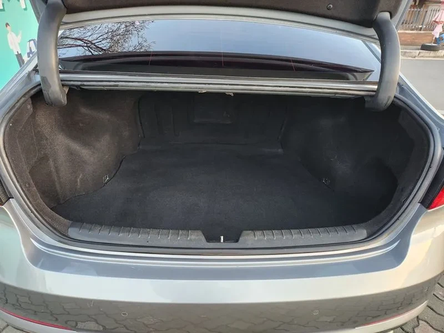 Hyundai Sonata 2.0 Style Special - автомобили, коли, обяви за нови и употребявани 4